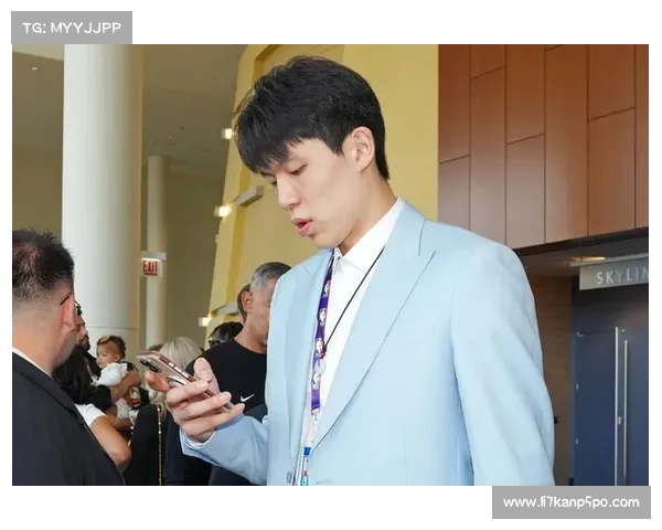 B_R选秀专家评杨瀚森:速度慢但技术条件吸引人 有望参加联合试训 B_R选秀专家评杨瀚森:速度慢但技术条件吸引人 有望参加联合试训