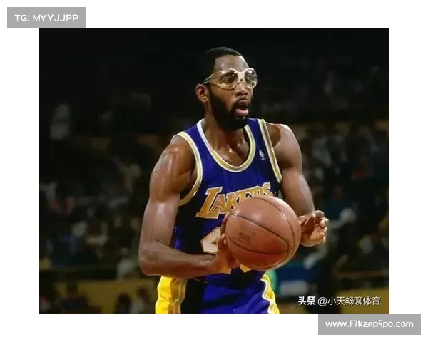 NBA历史最强小前锋排名(理性讨论,不吹不黑) NBA历史最强小前锋排名(理性讨论,不吹不黑)