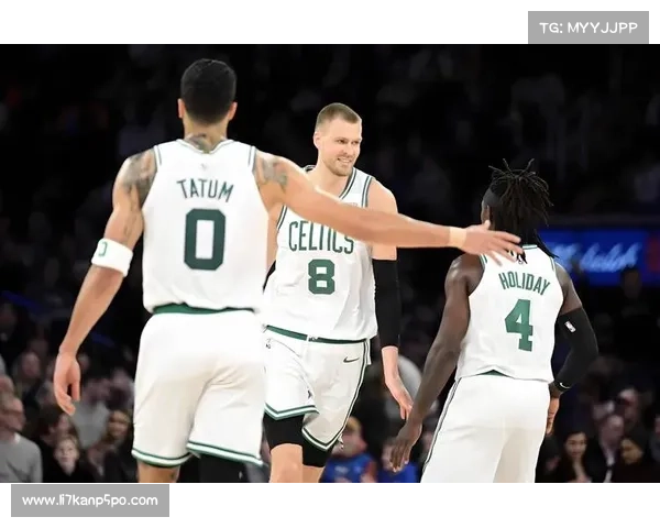 NBA季后赛大混战:雷霆和凯尔特人争夺头号位置,勇士能逆袭吗? NBA季后赛大混战:雷霆和凯尔特人争夺头号位置,勇士能逆袭吗?