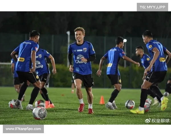 中国杯:乌拉圭4:0大胜泰国 成功卫冕 中国杯:乌拉圭4:0大胜泰国 成功卫冕